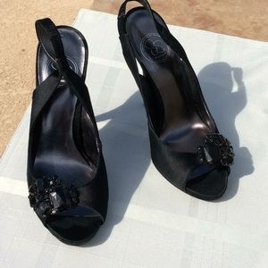 🥂🌹 Sexy black satin sling back heels! 🥂🌹